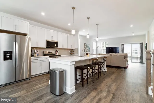 $3,100 | 1595 Meadowlark Glen Road, Dumfries, VA 22026