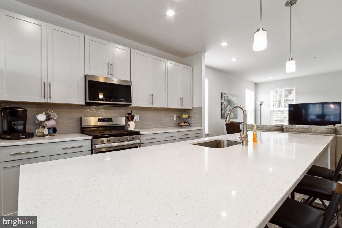 1595 Meadowlark Glen Road Dumfries, VA 22026 - Photo 8 of 47