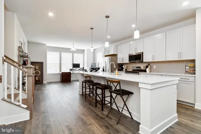 $3,100 | 1595 Meadowlark Glen Road, Dumfries, VA 22026