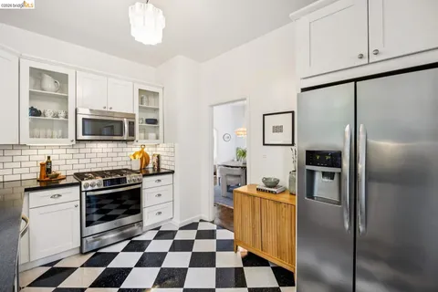 $749,000 | 1357 East 25th Street, Oakland, CA 94606