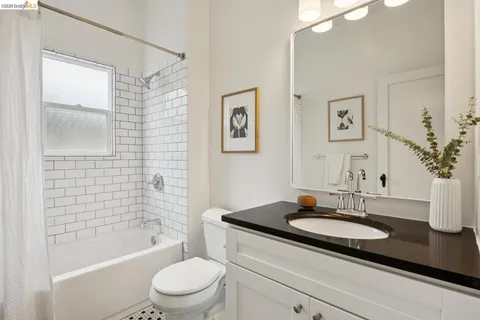 $749,000 | 1357 East 25th Street, Oakland, CA 94606