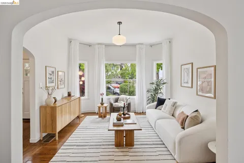 $749,000 | 1357 East 25th Street, Oakland, CA 94606