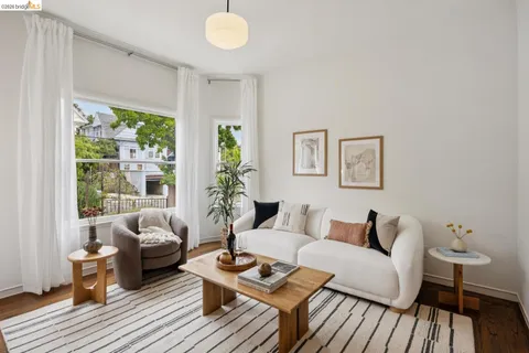 $749,000 | 1357 East 25th Street, Oakland, CA 94606