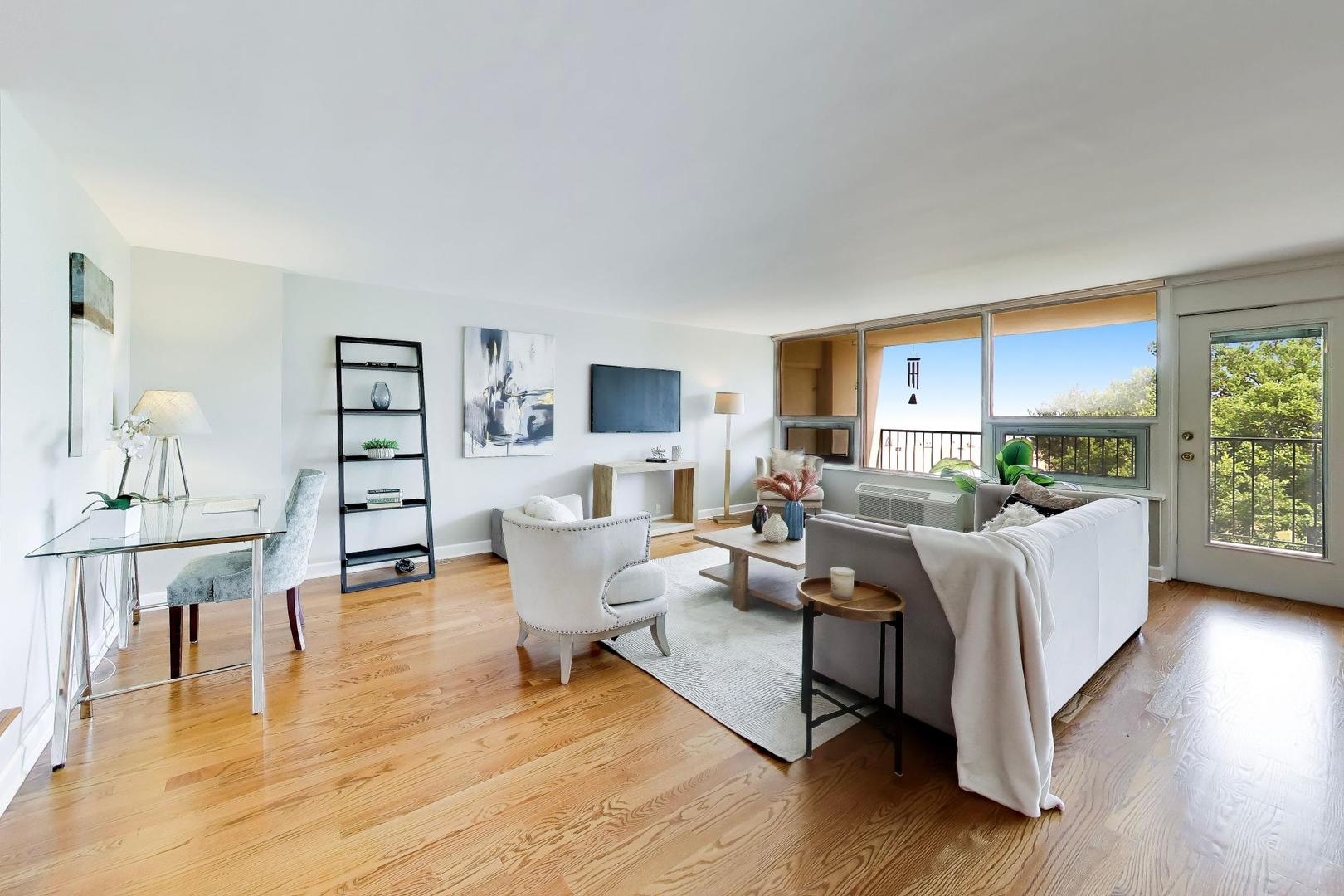 5733 North Sheridan Road, Unit 4C Chicago, IL 60660 - Photo 7 of 42 Gallery Image 7