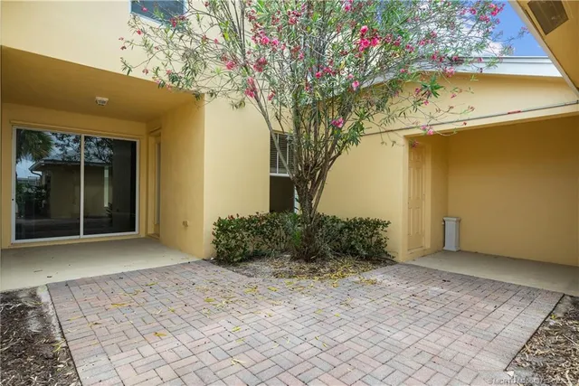 $299,000 | 10472 Southwest Ashlyn Way, Port St. Lucie, FL 34987