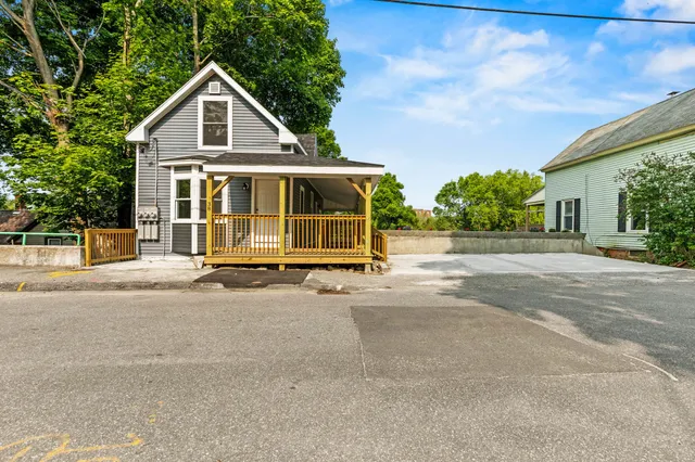 $395,000 | 38 Newbury Street, Auburn, ME 04210