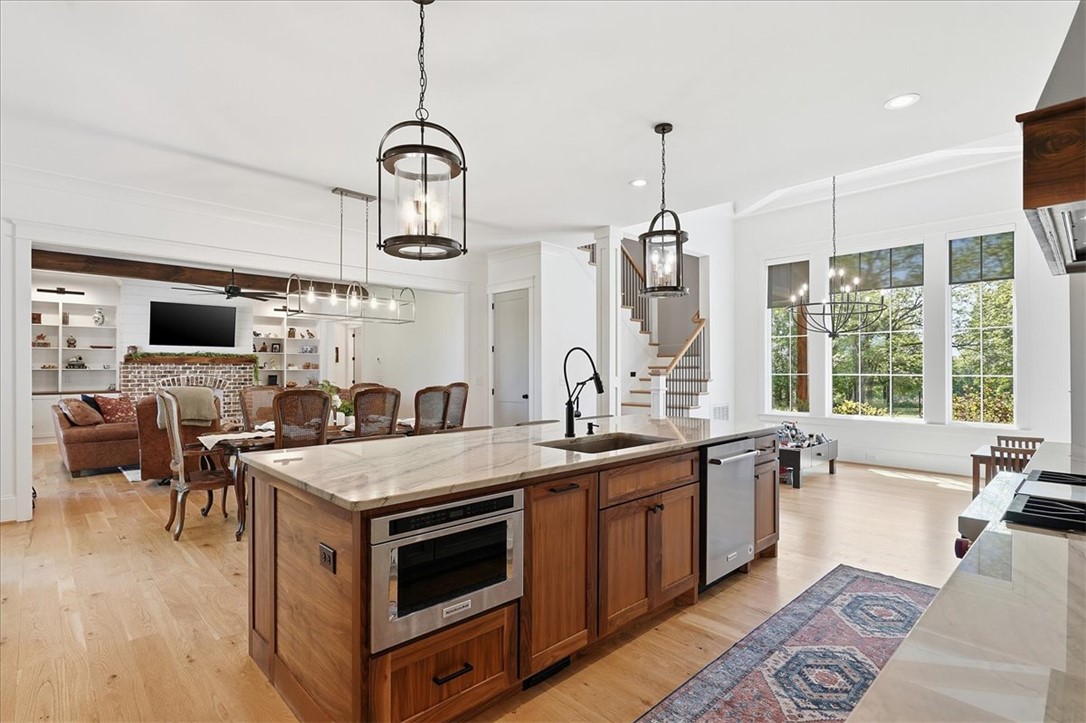 724 Red Hill Road Pickens, SC 29671 - Photo 9 of 50 Luxury kitchen with gourmet appliances and quartzite countertops