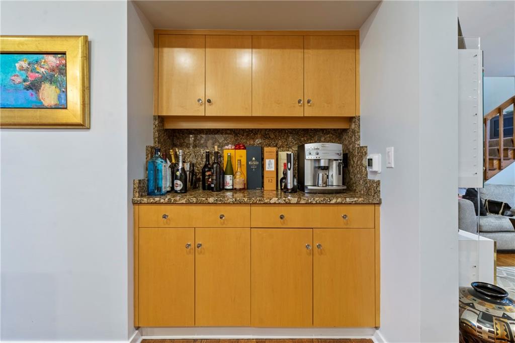 414 Schenley Road Pittsburgh, PA 15217 - Photo 7 of 41 Gallery Image 7