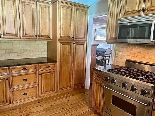 49 Hundreds Road Westborough, MA 01581 - Photo 8 of 12 Gallery Image 8