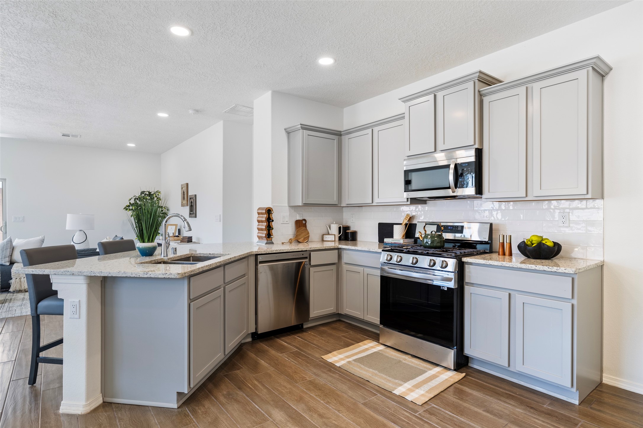 6200 White Hawk Drive Northeast Rio Rancho, NM 87144 - Photo 8 of 25