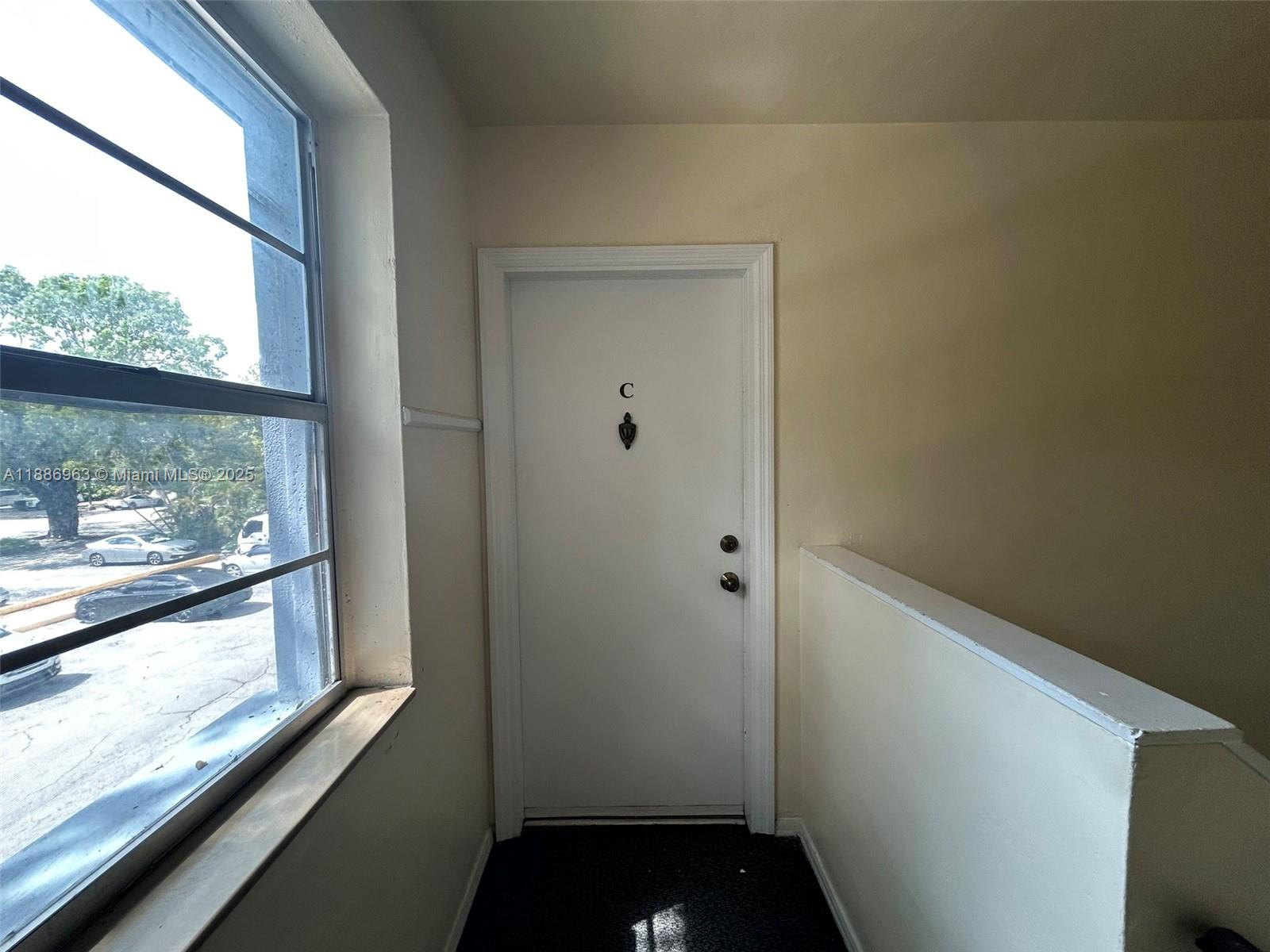 7865 Southwest 57th Avenue, Unit 47C Miami, FL 33143 - Photo 2 of 20 a view of a window