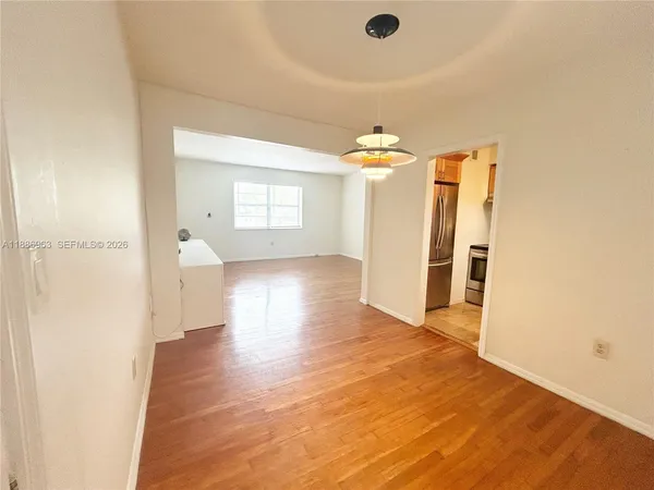 $2,400 | 7865 Southwest 57th Avenue, Unit 47C, Miami, FL 33143