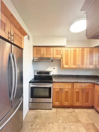 $2,400 | 7865 Southwest 57th Avenue, Unit 47C, Miami, FL 33143