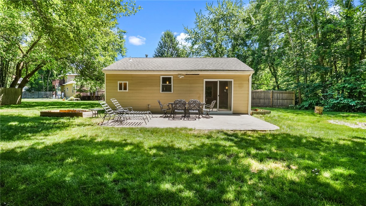 69 Junction Street Warwick, RI 02889 - Photo 16 of 26