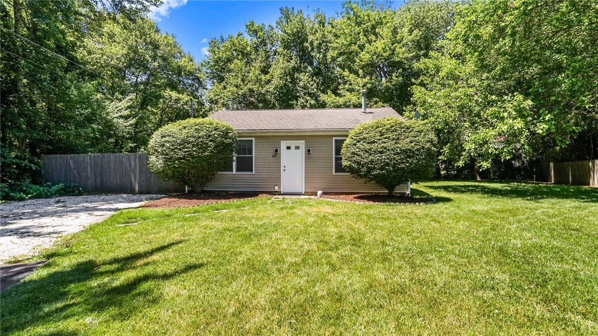 69 Junction Street Warwick, RI 02889 - Photo 2 of 26