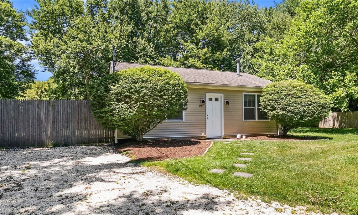 69 Junction Street Warwick, RI 02889 - Photo 21 of 26