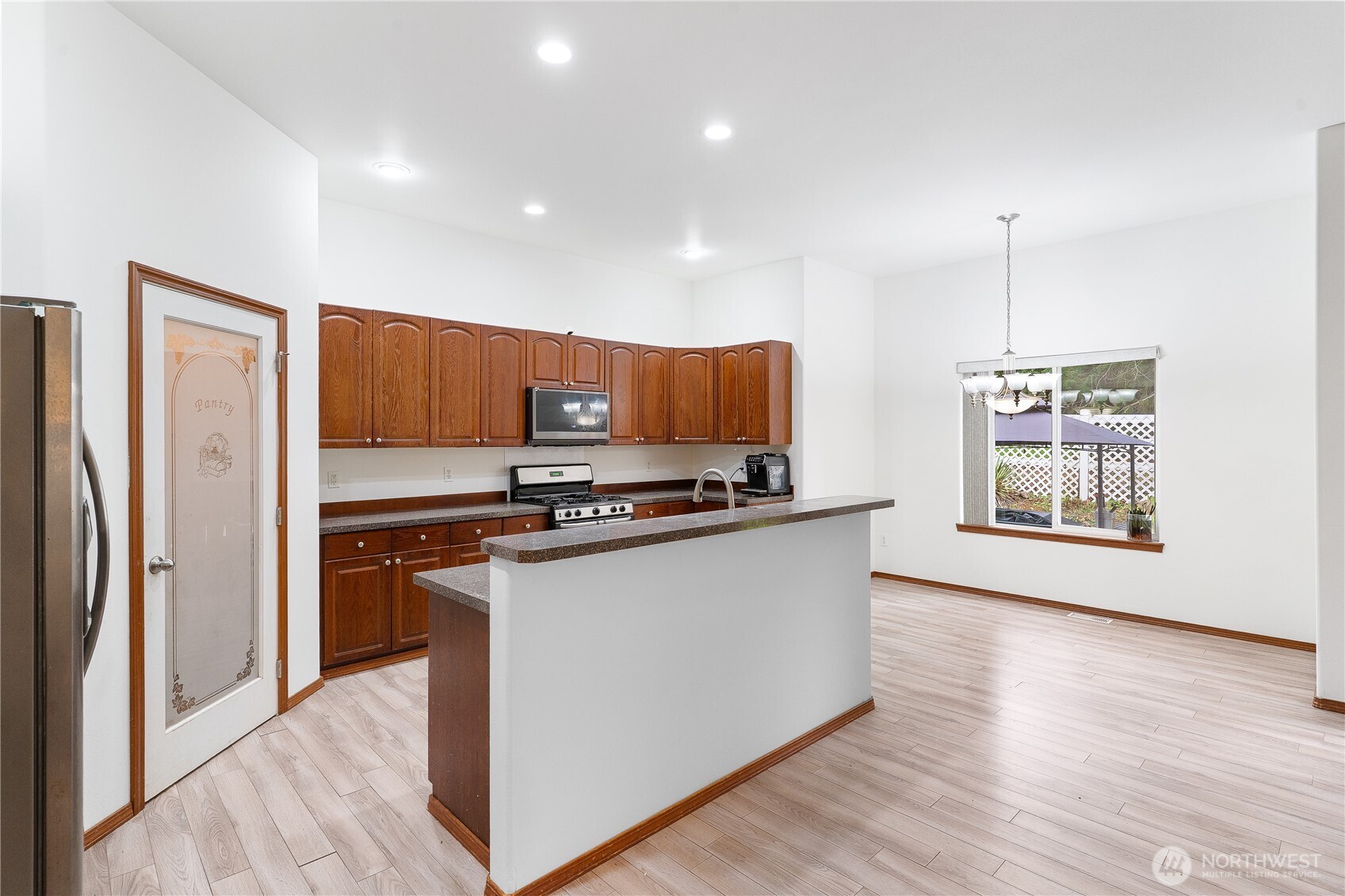 15428 Southeast 252nd Place Covington, WA 98042 - Photo 8 of 35