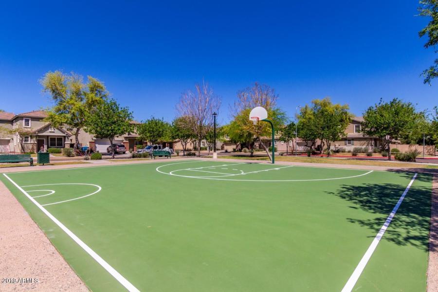 2327 East Pecan Road Phoenix, AZ 85040 - Photo 23 of 30 basketball court pic 2