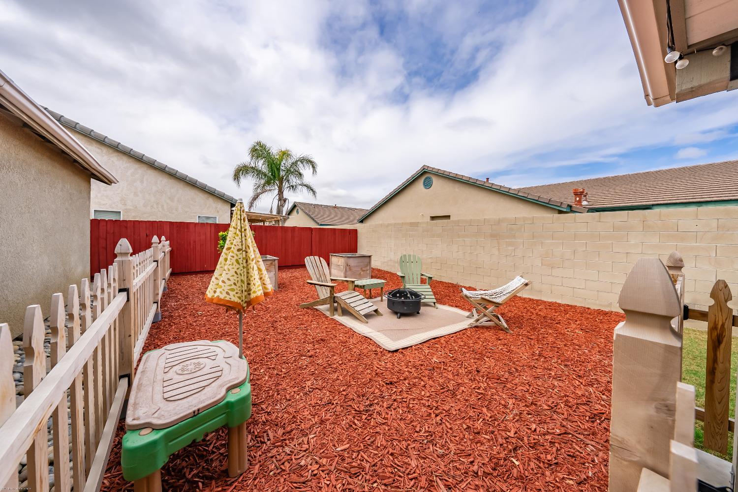 695 Crescent Lane Lemoore, CA 93245 - Photo 30 of 47 a view of a workspace with furniture