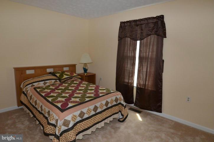 10499 Labrador Loop Manassas, VA 20112 - Photo 13 of 18 Bedroom