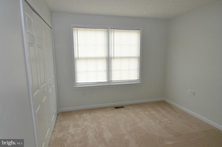 10499 Labrador Loop Manassas, VA 20112 - Photo 15 of 18 Bedroom