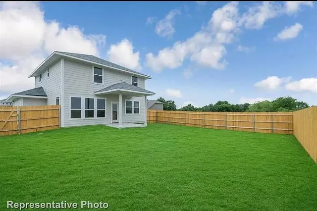 $1,850 | 307 Insider Loop, Elgin, TX 78621