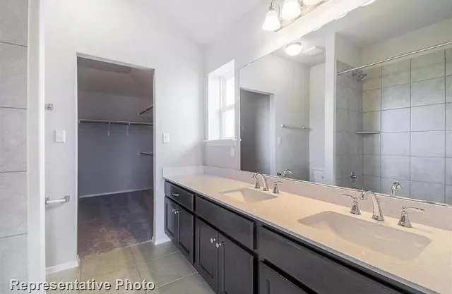 $1,850 | 307 Insider Loop, Elgin, TX 78621