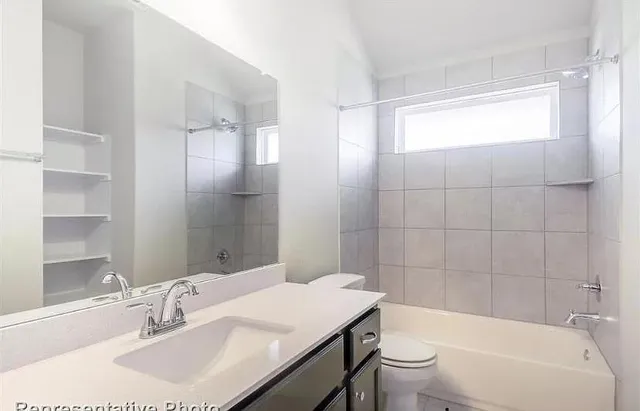 $1,850 | 307 Insider Loop, Elgin, TX 78621