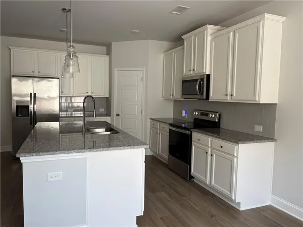 $2,500 | 5200 Fox Den Road, Oakwood, GA 30566