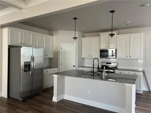 $2,500 | 5200 Fox Den Road, Oakwood, GA 30566