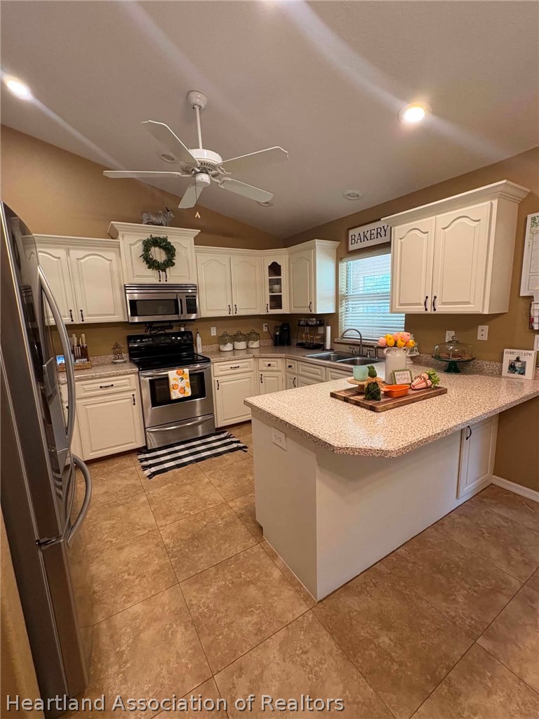 205 Howey Road Sebring, FL 33870 - Photo 12 of 50