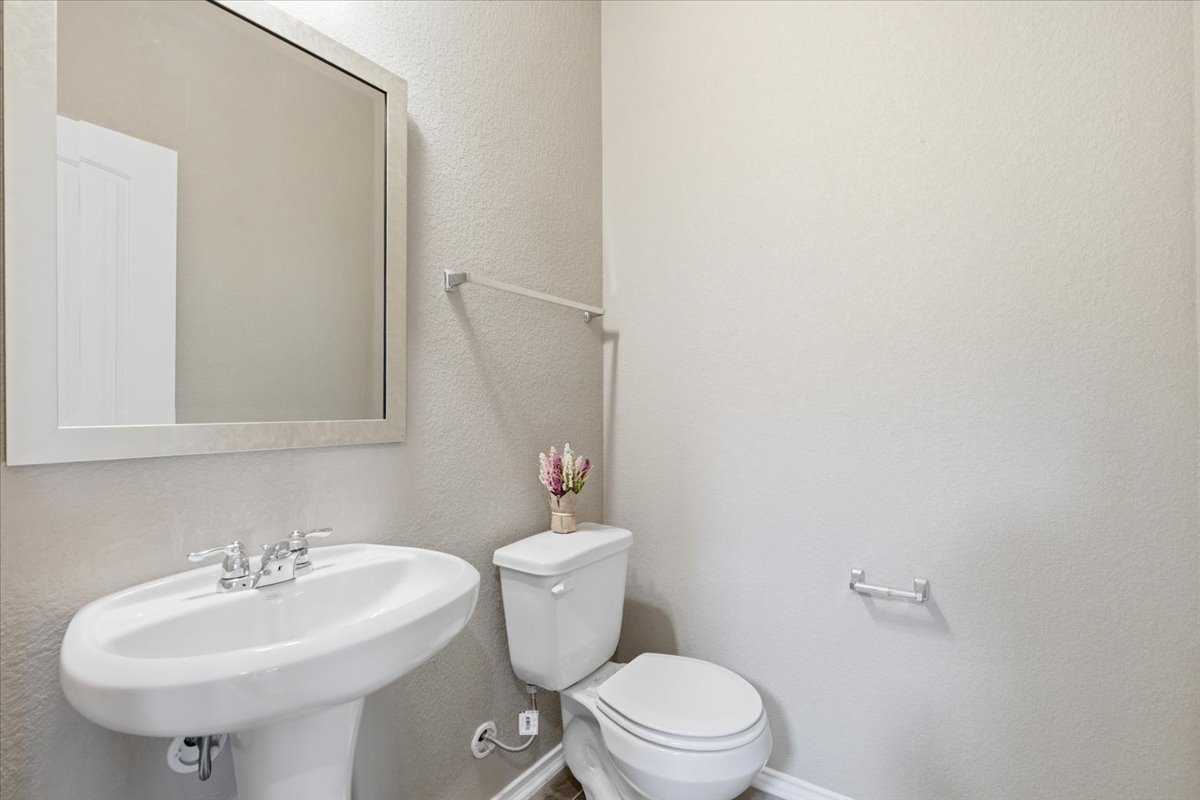 1006 Toltec Trail Georgetown, TX 78626 - Photo 7 of 40