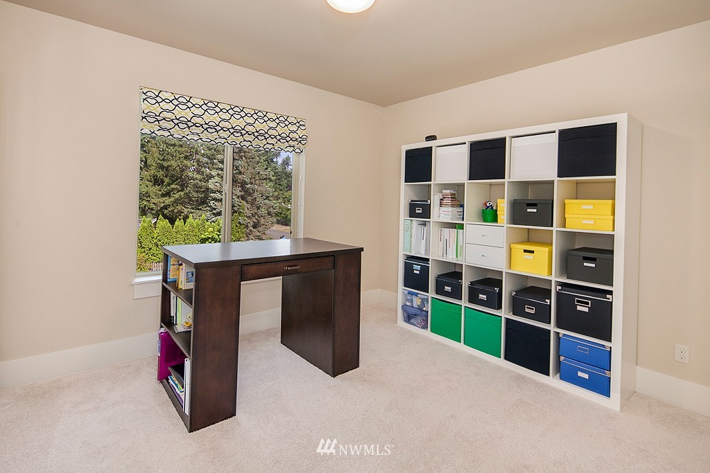 16204 Southeast 135th Place Renton, WA 98059 - Photo 14 of 22 Gallery Image 14