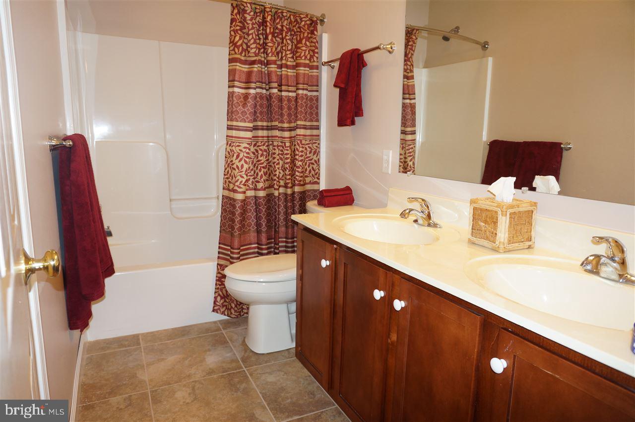 177 Oaklea Road Harrisburg, PA 17110 - Photo 18 of 24 Gallery Image 18