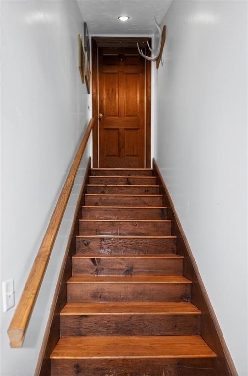 15 Rocky Pond Road Boylston, MA 01505 - Photo 33 of 39 a view of entryway