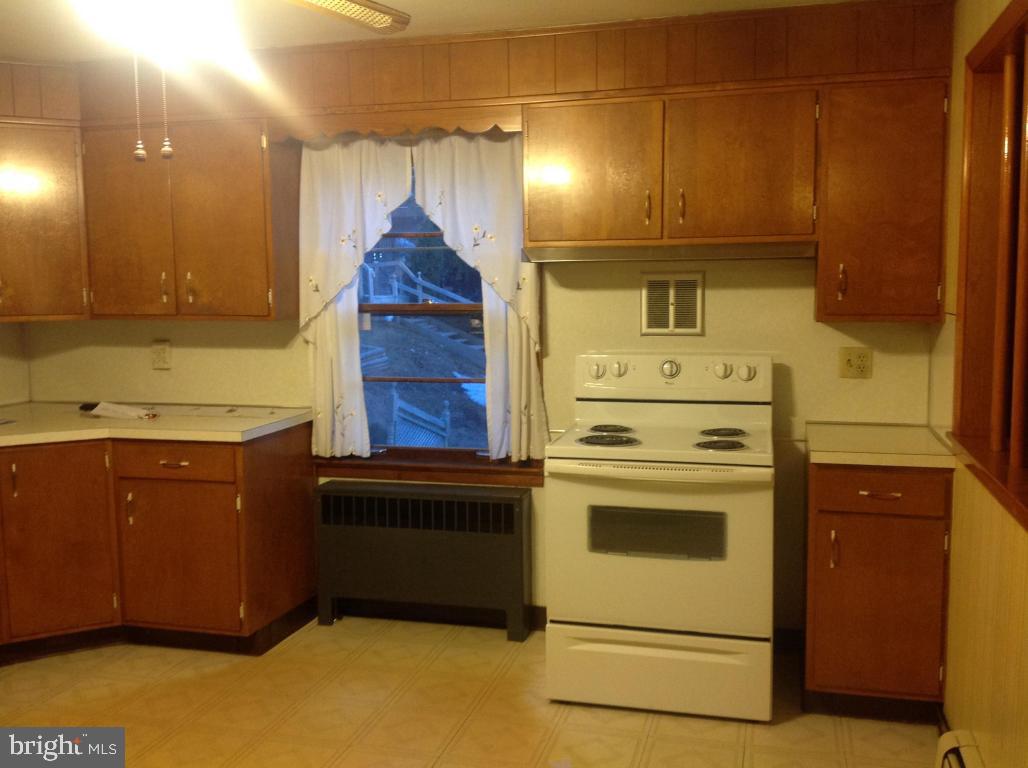 958 Mt Zion Road Lebanon, PA 17046 - Photo 8 of 17 Gallery Image 8