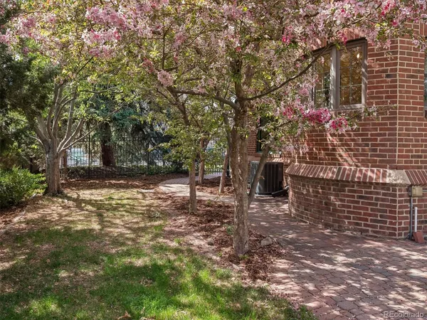 $1,400,000 | 2300 Leyden Street, Denver, CO 80207