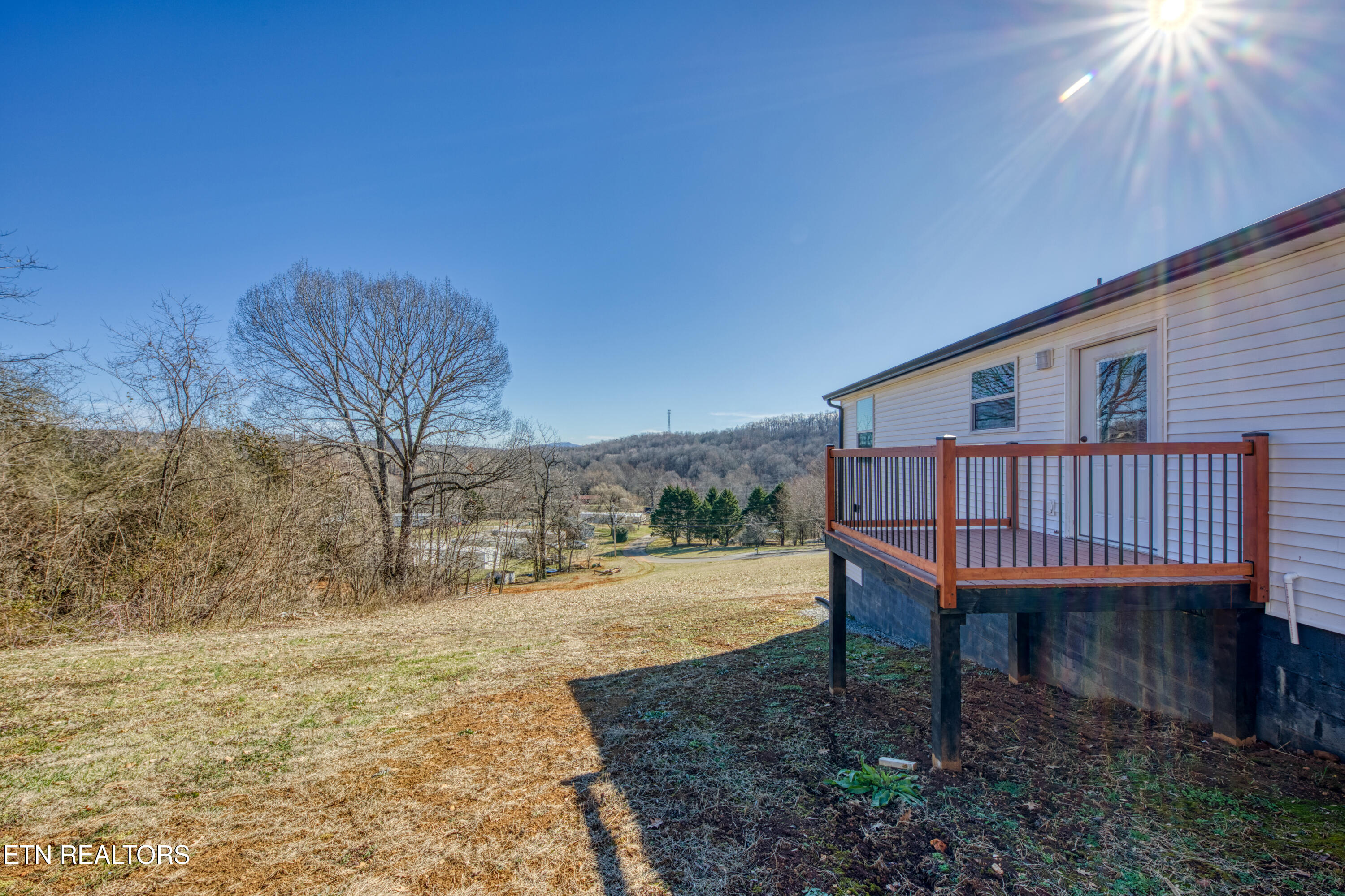 895 North Ridgecrest Road Luttrell, TN 37779 - Photo 23 of 35 Garage Side/Back of House