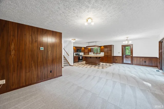 $575,000 | 7150 Robert Ross Lane, West Lafayette, IN 47906