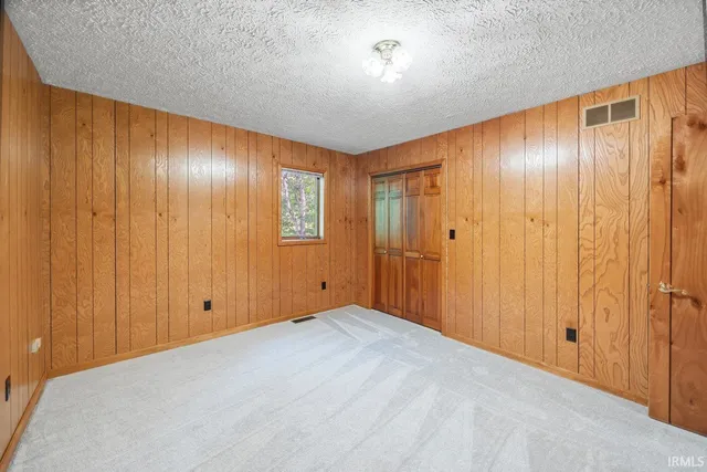 $575,000 | 7150 Robert Ross Lane, West Lafayette, IN 47906