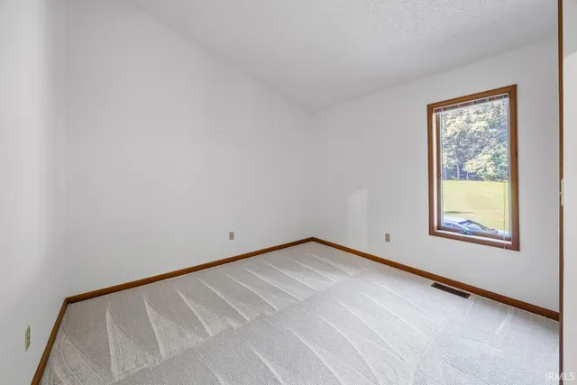 $575,000 | 7150 Robert Ross Lane, West Lafayette, IN 47906