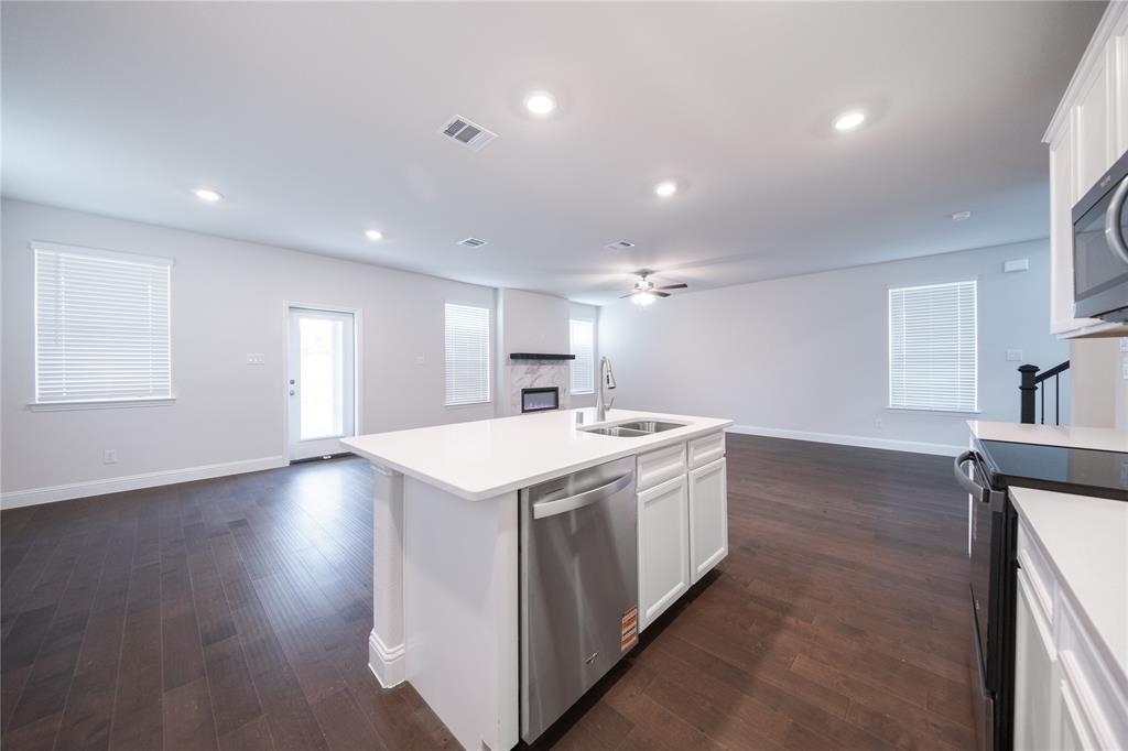 3426 Hillingdon Road Anna, TX 75409 - Photo 4 of 34 Kitchen