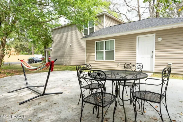 $1,400 | 232 Jordan Lane, Wilmington, NC 28403
