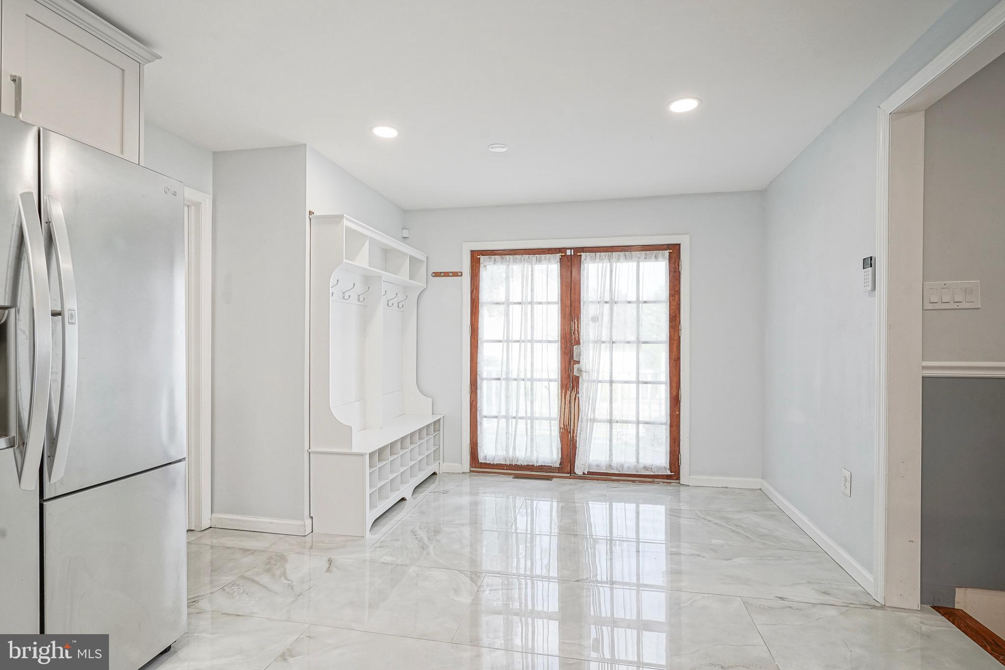 98 Kelly Driver Road Clementon, NJ 08021 - Photo 17 of 40 a view of an empty room with a window