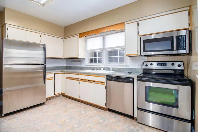 $264,900 | 16 North Center Street, Bangor, MI 49013