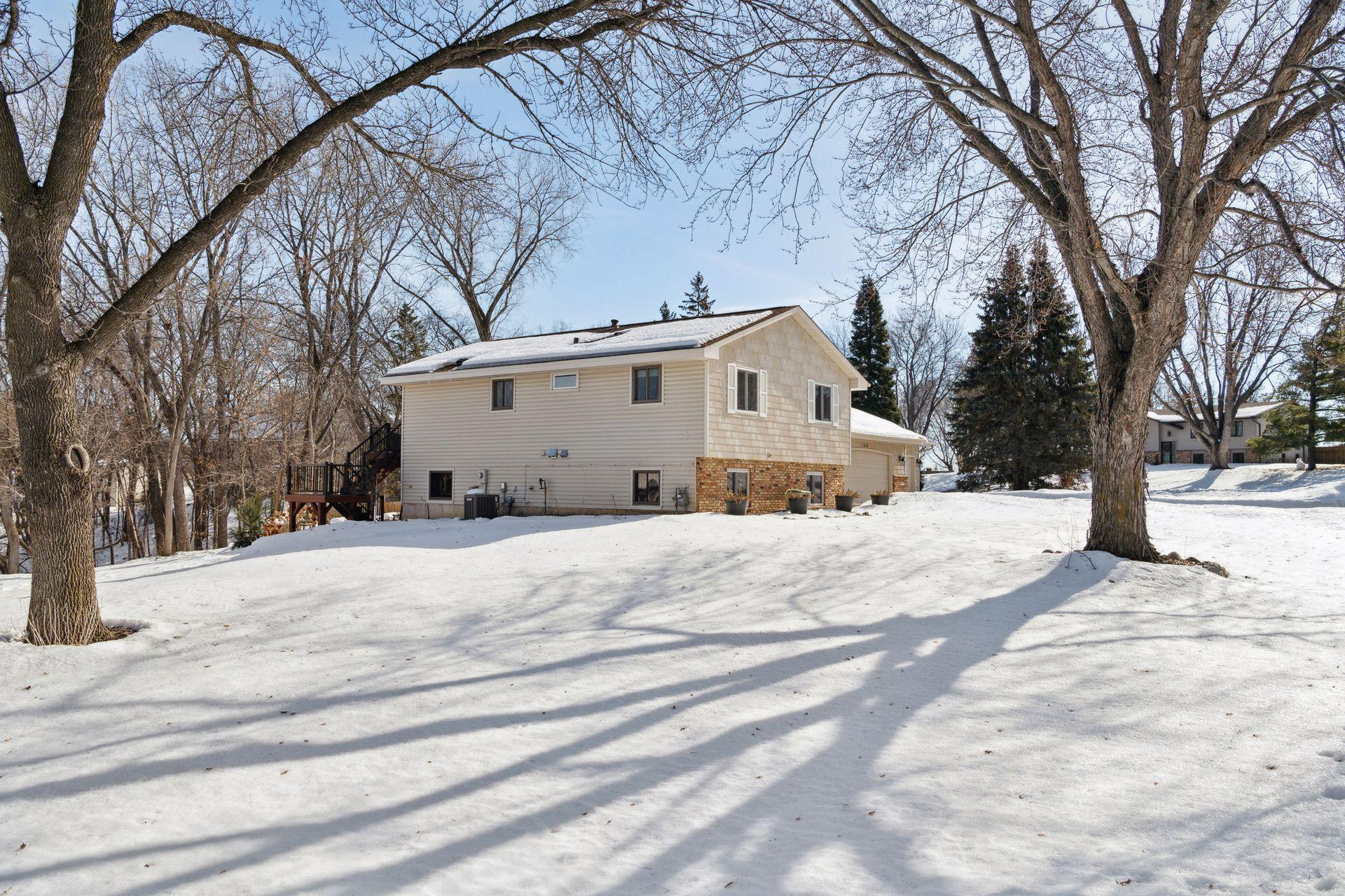 16510 Lake Ridge Drive Maple Grove, MN 55311 - Photo 3 of 48 Gallery Image 3