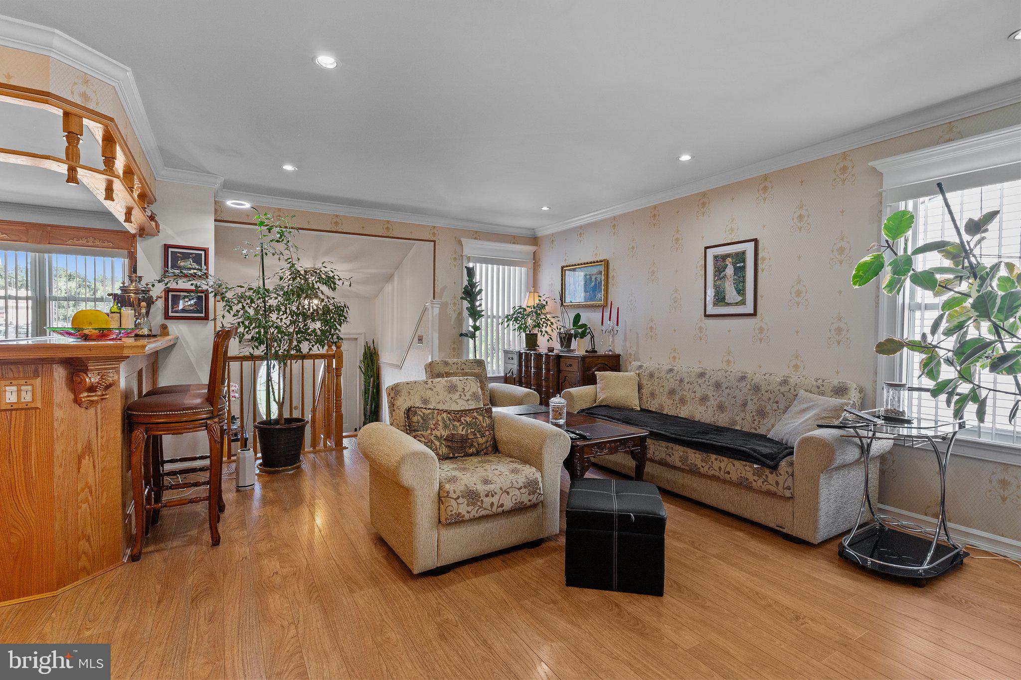 816 Hendrix Street Philadelphia, PA 19116 - Photo 3 of 31 Gallery Image 3