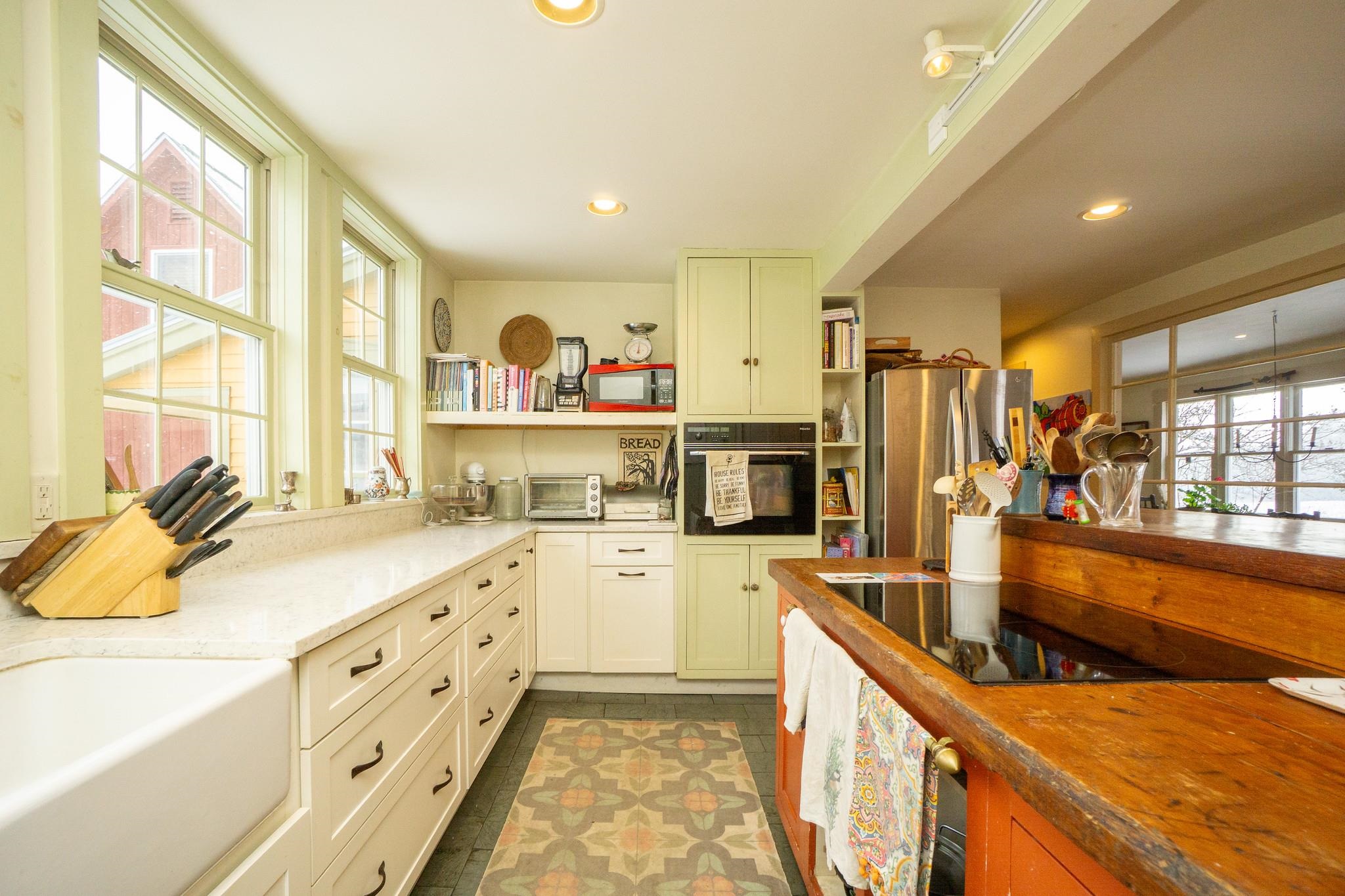 139 Hollow Woods Road Peacham, VT 05862 - Photo 11 of 58