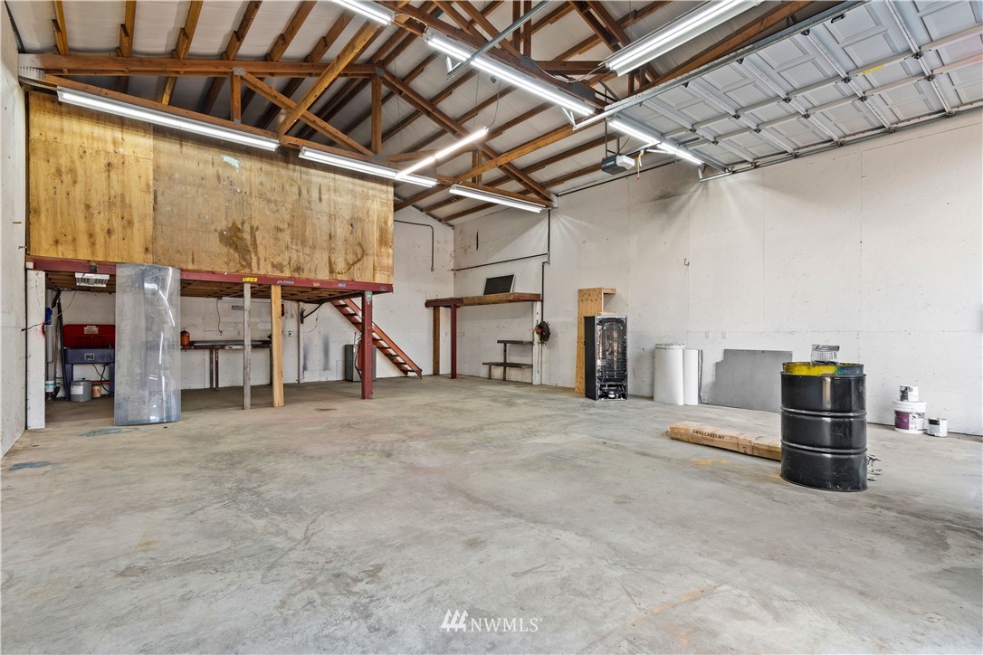 7404 Golden Given Road East Tacoma, WA 98404 - Photo 22 of 23 a view of empty room with stairs