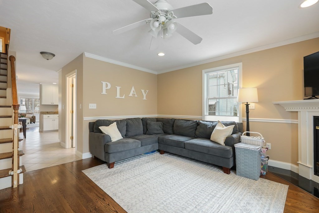 110 Maple Street, Unit 110 Needham, MA 02492 - Photo 11 of 23